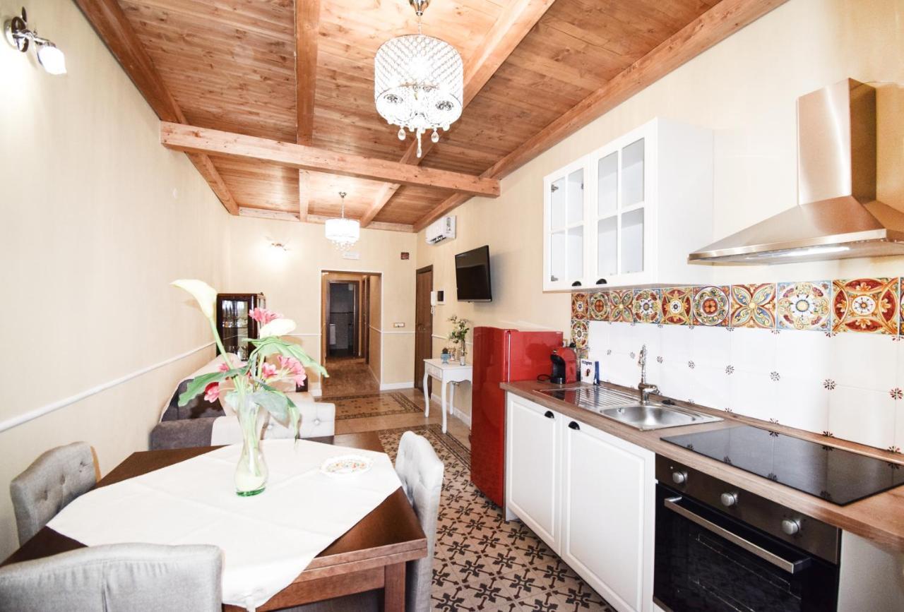 Luxury Apartment Via Genova 巴勒莫 外观 照片