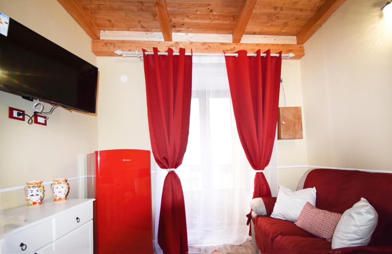 Luxury Apartment Via Genova 巴勒莫 外观 照片