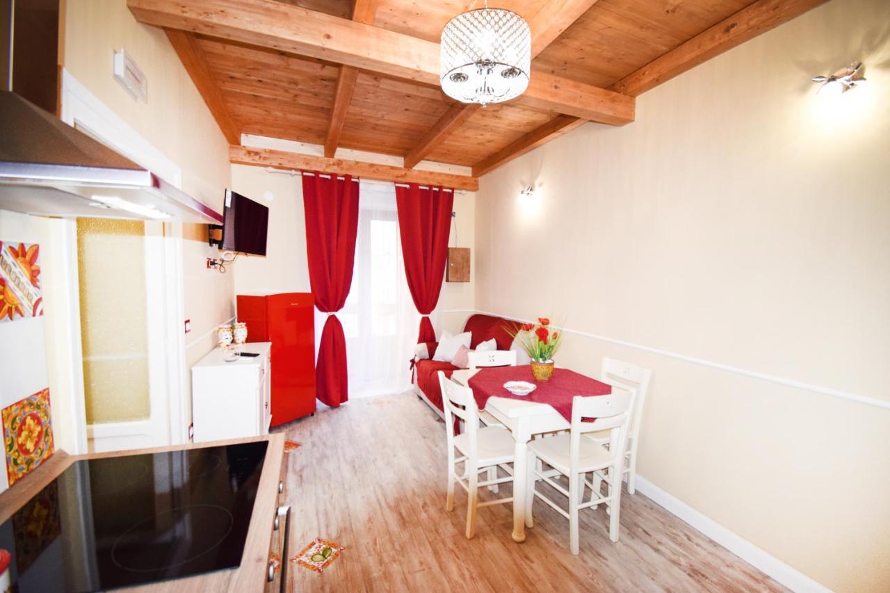 Luxury Apartment Via Genova 巴勒莫 外观 照片